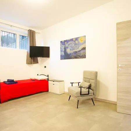 Relaxation Oasis With Parking Space, 5 Min From San Martino Genoa