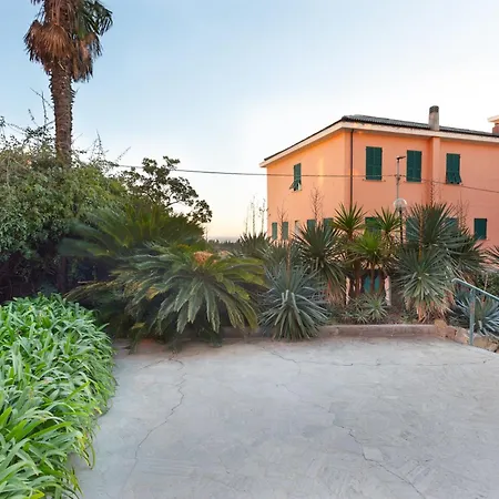 Relaxation Oasis With Parking Space, 5 Min From San Martino *